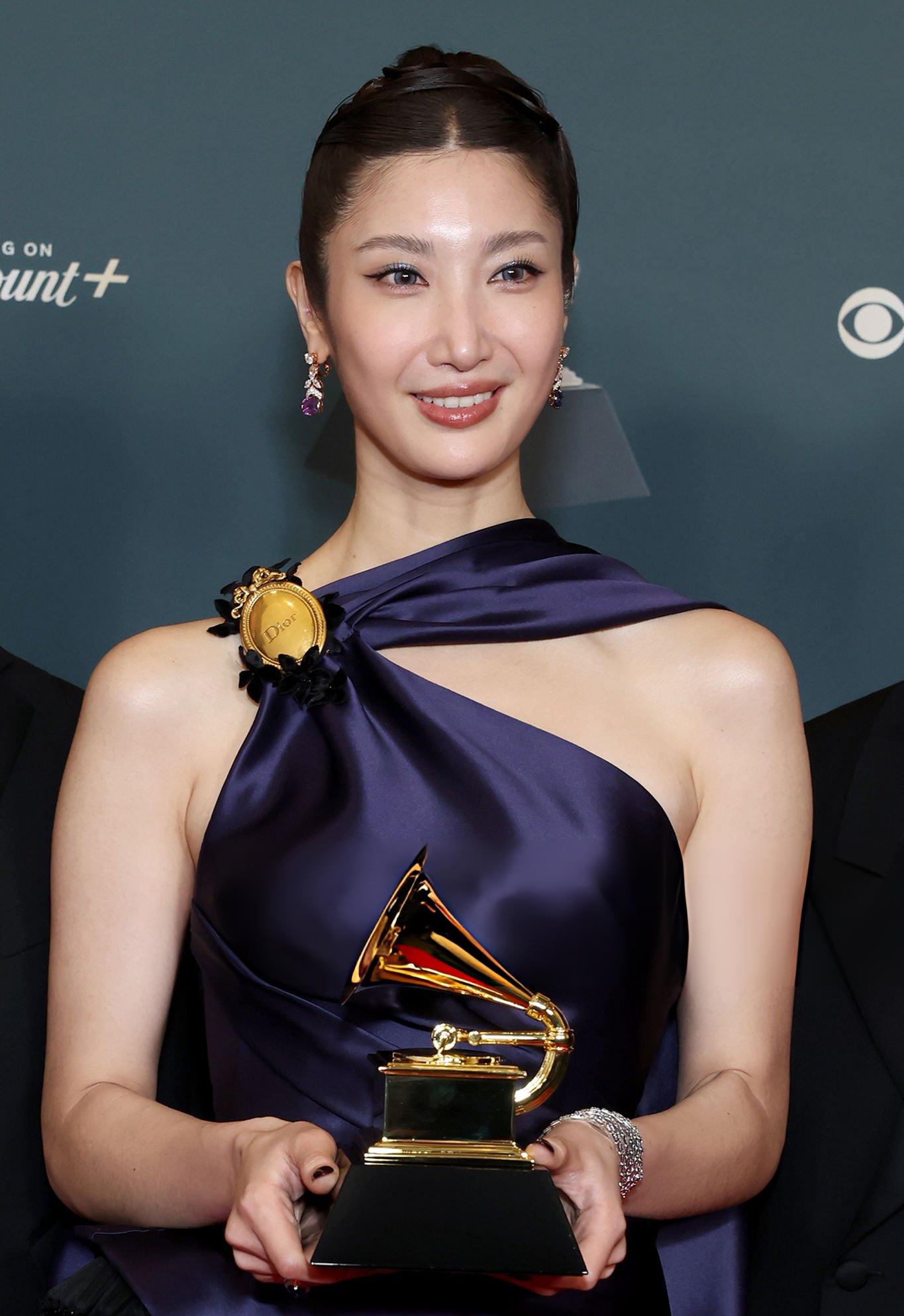 Menang Grammy 2026 dan Segera Menikah, Tahun Emas EJAE